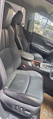 Toyota Rav4 Green 2020 image 7