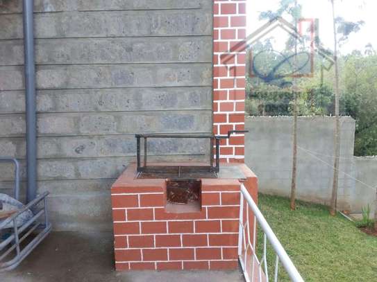 Elegant 5bedroomed residence,all en-suite ¼acre image 6