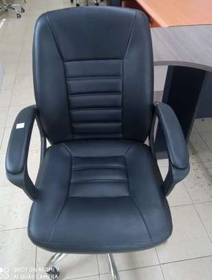 Office Chair :  Leather Swivel Office Chair image 4
