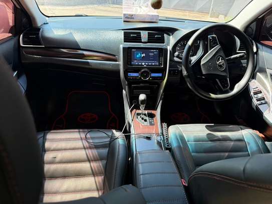 Toyota Allion image 6