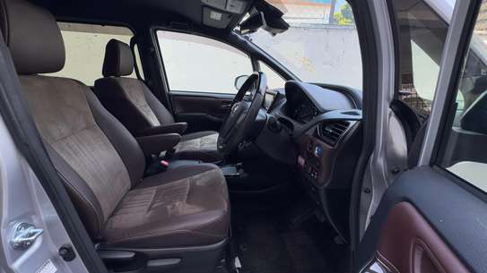 Toyota Esquire Hybrid Silver 2018 image 4
