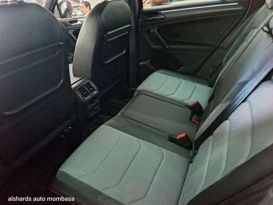 Volkswagen Tiguan 1400 image 5
