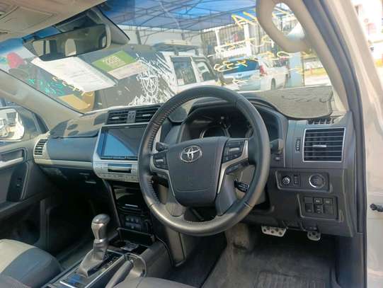 TOYOTA PRADO TXL image 9