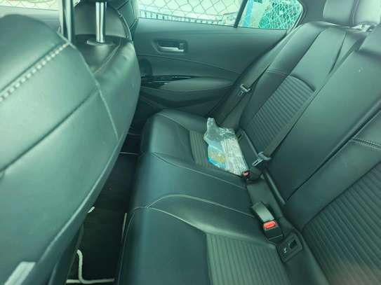 Toyota Corolla sedan image 5