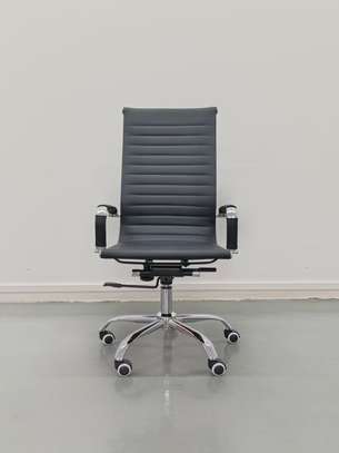 Office Chair : High Back Armrest Office Chair In Nyamarambe image 2