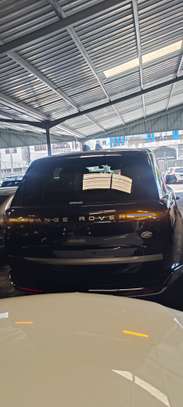 Land Rover Vogue Diesel engine 2023 image 9