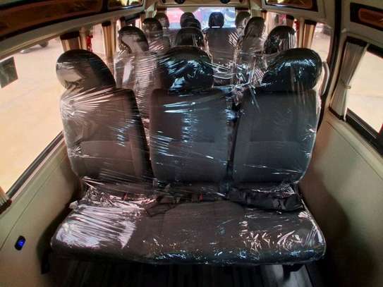 HIACE 9L COMMUTER,DIESEL,2019 image 10