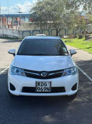 Toyota Fielder image 2
