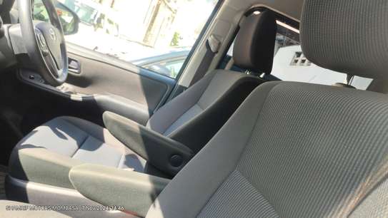 TOYOTA NOAH  BLACK 2018 image 4