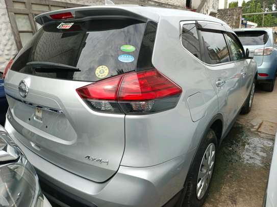 Nissan X-Trail 4*4 2018 image 11