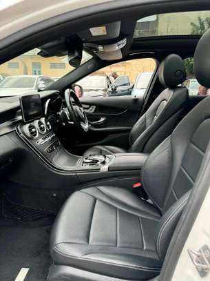 Mercedes Benz C180 AMG 2018 image 16