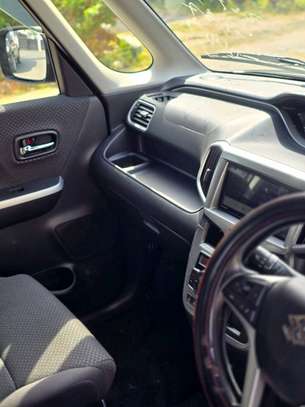 Suzuki solio image 6