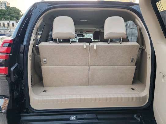 Toyota land Cruiser Prado TXl image 3