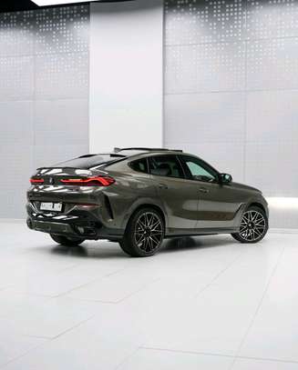 2022 BMW X6 xDrive30d MSport image 2
