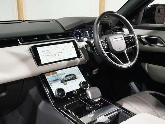 2022 RANGE ROVER VELAR AURIC EDITION image 8