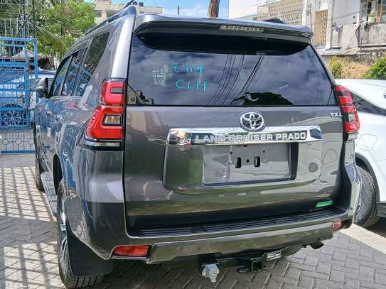 Toyota prado image 6
