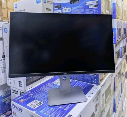 Dell 24inche monitor edge to edge image 3