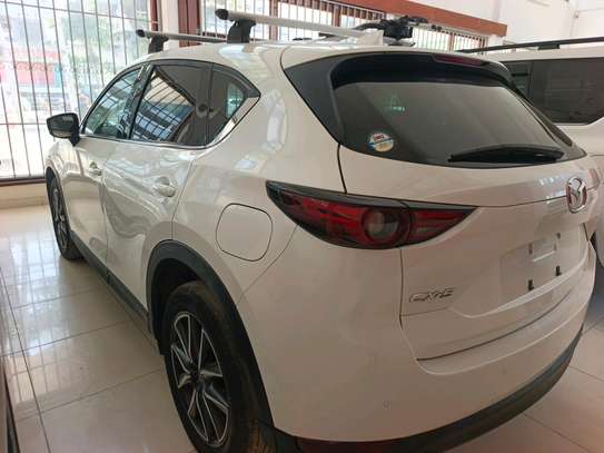 Mazda cx-5 diesel. Sunroof image 3