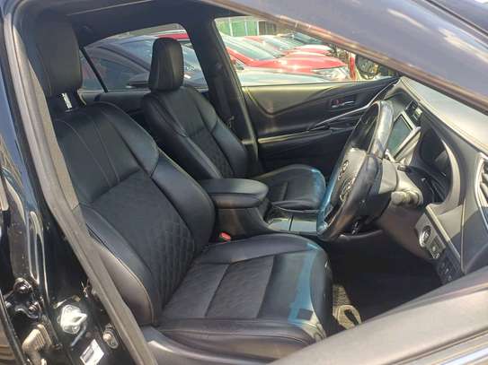 Toyota Harrier black image 7