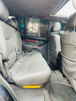 Toyota Prado image 6