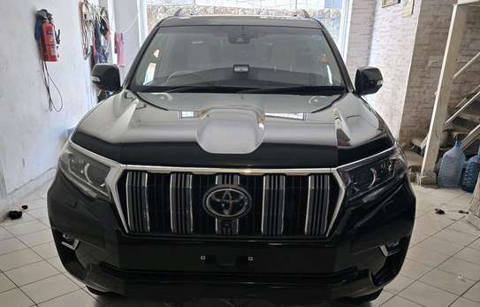 Toyota landcruiser Prado TXl image 10