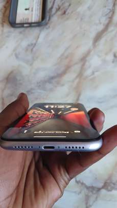 iPhone 11 image 4
