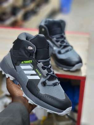 Adidas terrex hiking boots image 2