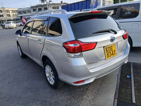 Toyota fielder hybrid 2014model image 3
