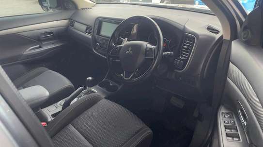MITSUBISH OUTLANDER 2017MODEL image 5