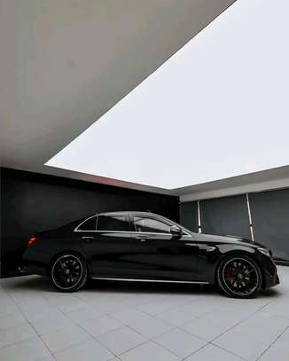 Mercedes E63s-Class  2019 Black image 5