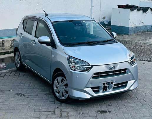 Daihatsu Mira Silver 2018 2wd eco image 2