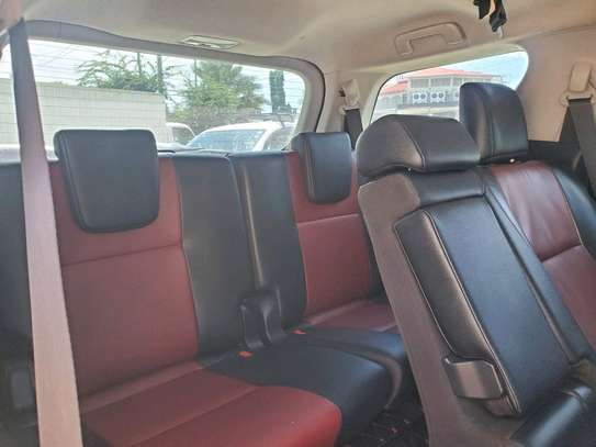 Toyota fortuner image 4