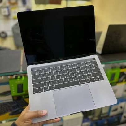 MACBOOK PRO INTEL CORE I7,16GB,256SSD,13.3INCHES image 12