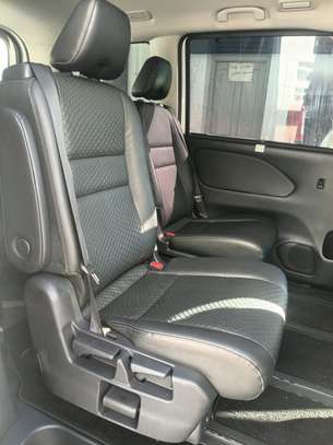 Nissan Serena empower image 11