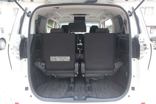 Toyota Vellfire 2.5 Petrol 6 Seater, 2019, 59,000 Kms image 13