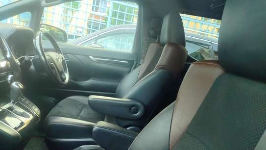 Toyota Alphard Sunroof white 2018 image 6
