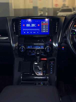 TOYOTA ALPHARD EXECUTIVE HYBRID E FOUR 2019MODEL image 7