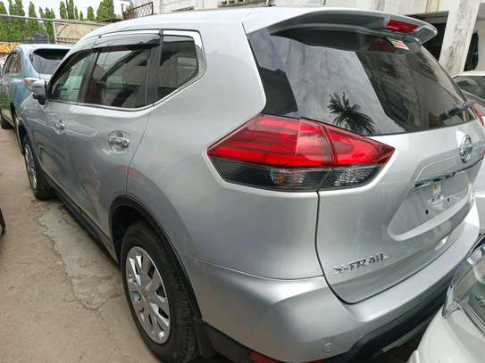 Nissan X-Trail 4*4 2018 image 8
