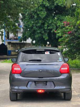 Suzuki  swift image 7