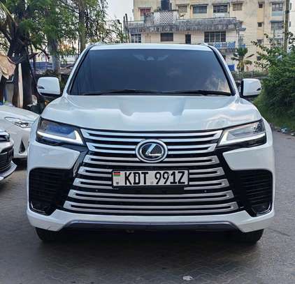 LEXUS LX 570 2017 SUNROOF image 3