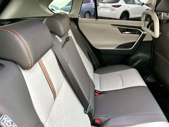TOYOTA RAV4 ADVENTURE NORMAL 2019MODEL image 7