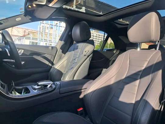 Mercedes Benz  E300 image 5
