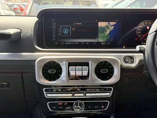 2019 Mercedes Benz G350d image 10