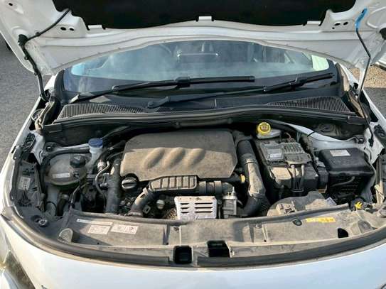 PEUGEOT 2008,2018 MODEL image 10