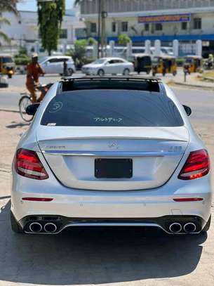 Mercedes Benz C200 AMG image 4
