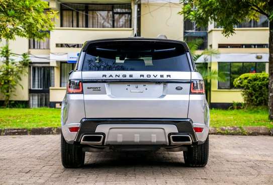 2019 Range Rover Sport HSE image 8