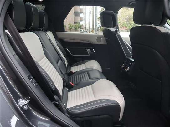 2021 LAND ROVER DISCOVERY R-DYNAMIC HSE image 12