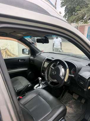 NISSAN XTRAIL 2012 image 6