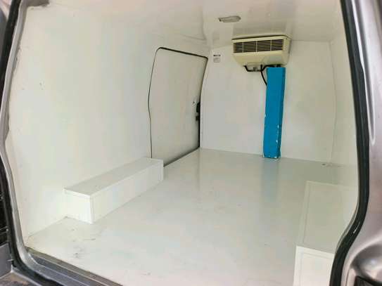 Mazda bongo van freezer image 4