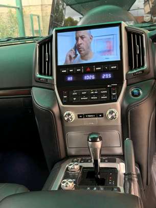 Toyota LC 200 2008 body upgrade to 2020 version image 5